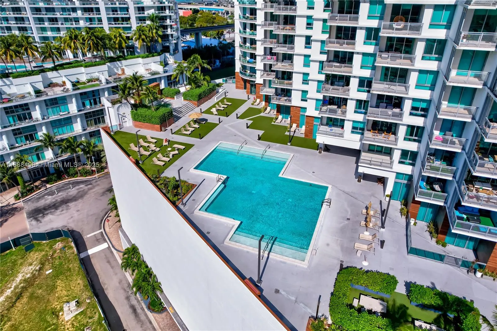 350 S Miami Ave, #1703