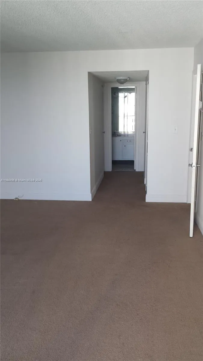 2750 NE 183rd St, #2305