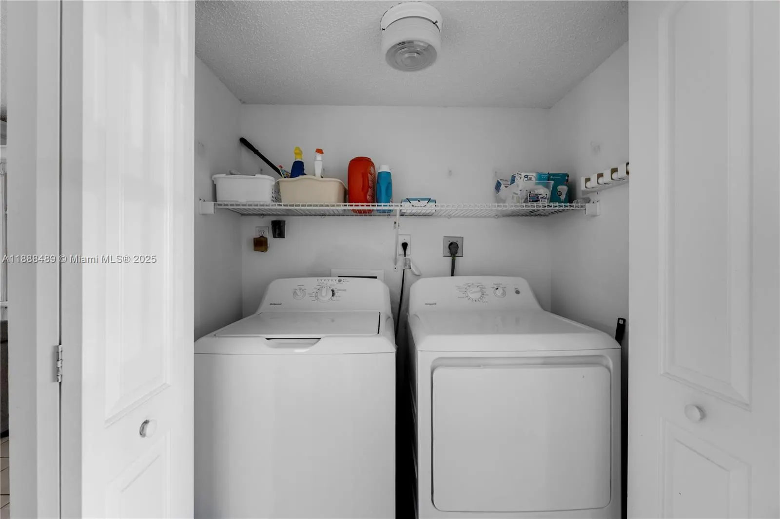 2221 SE 27th Dr, #106-B