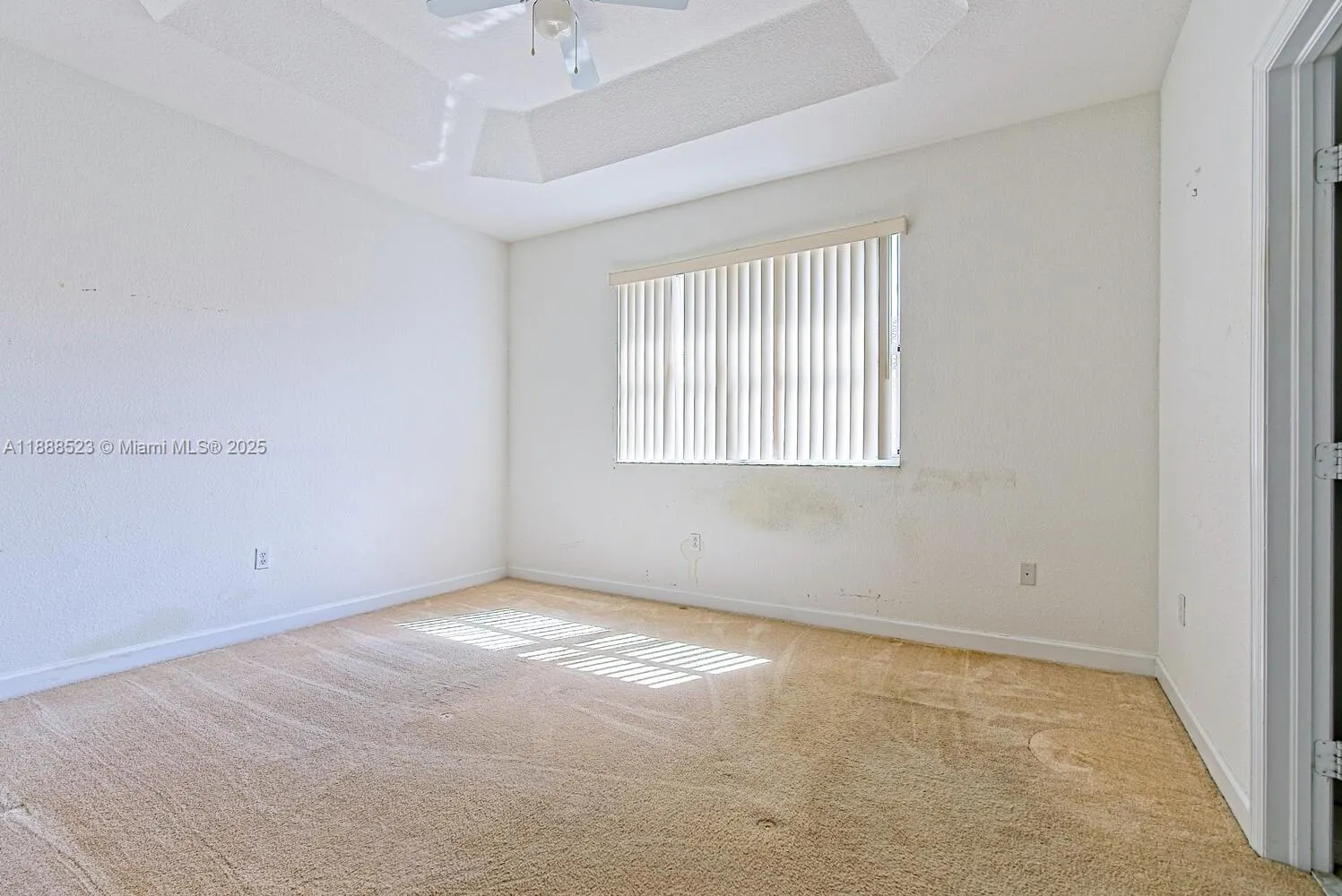 1015 NE 41st Pl