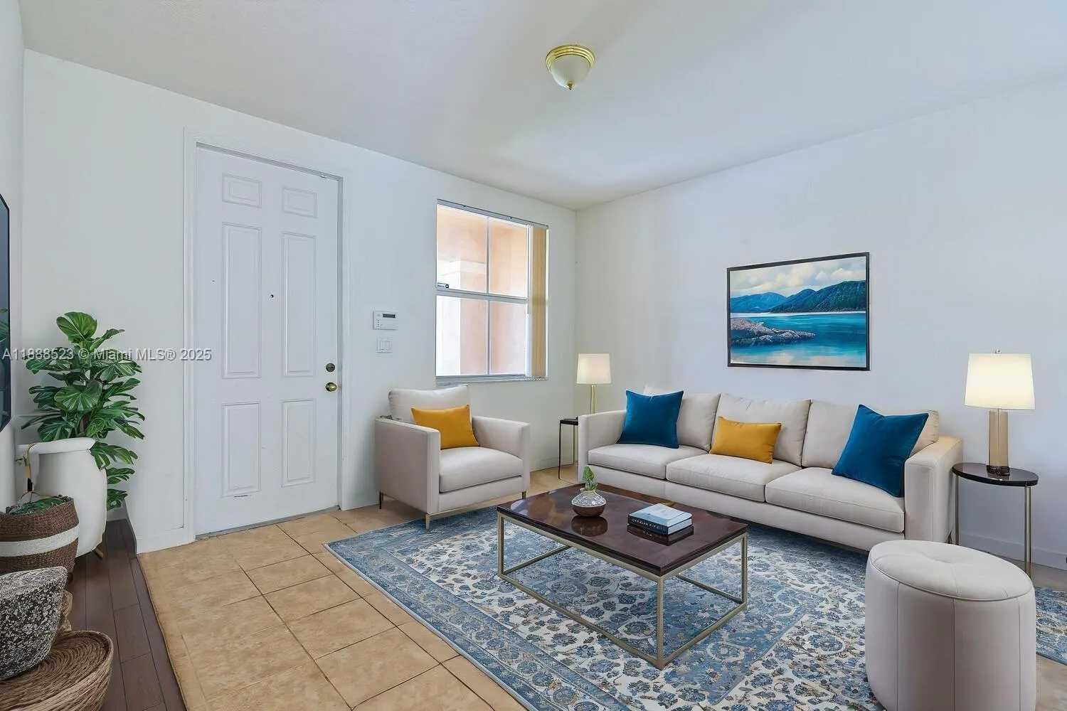 1015 NE 41st Pl