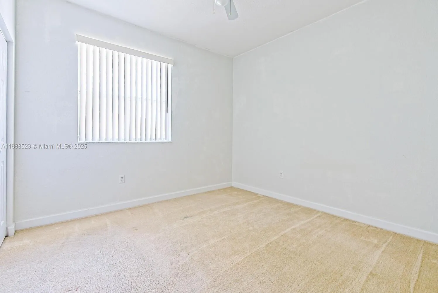 1015 NE 41st Pl