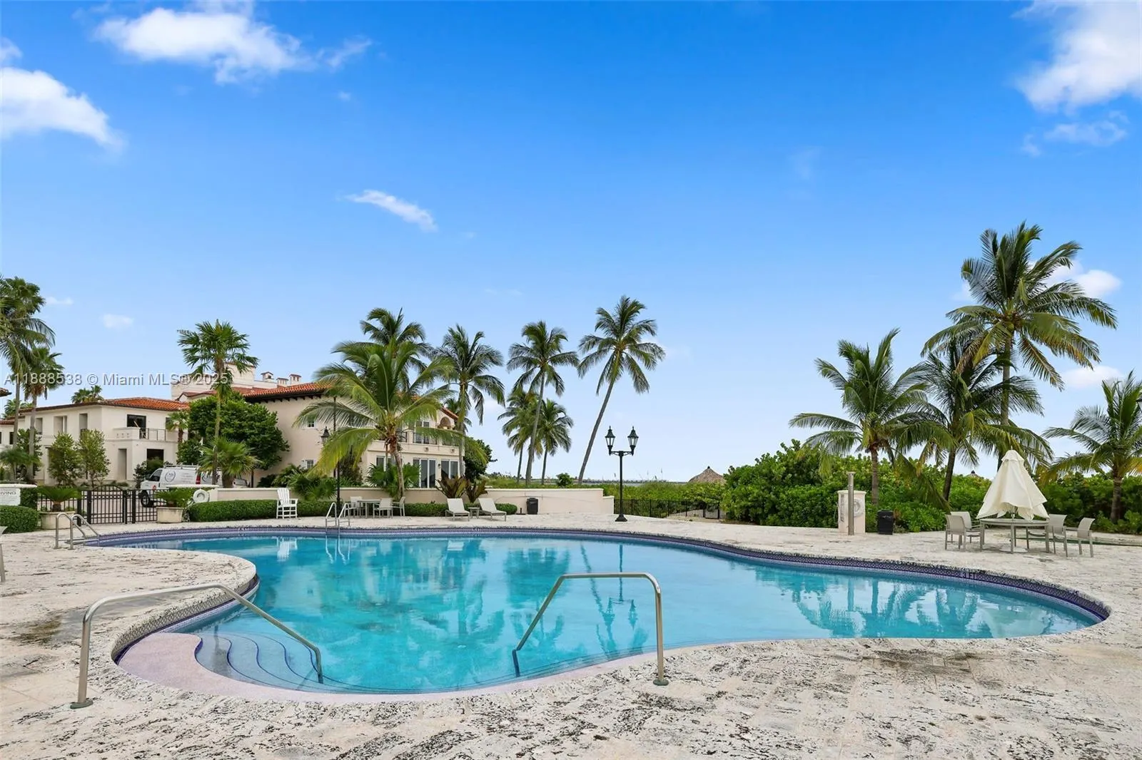 19216 Fisher Island Dr, #19216