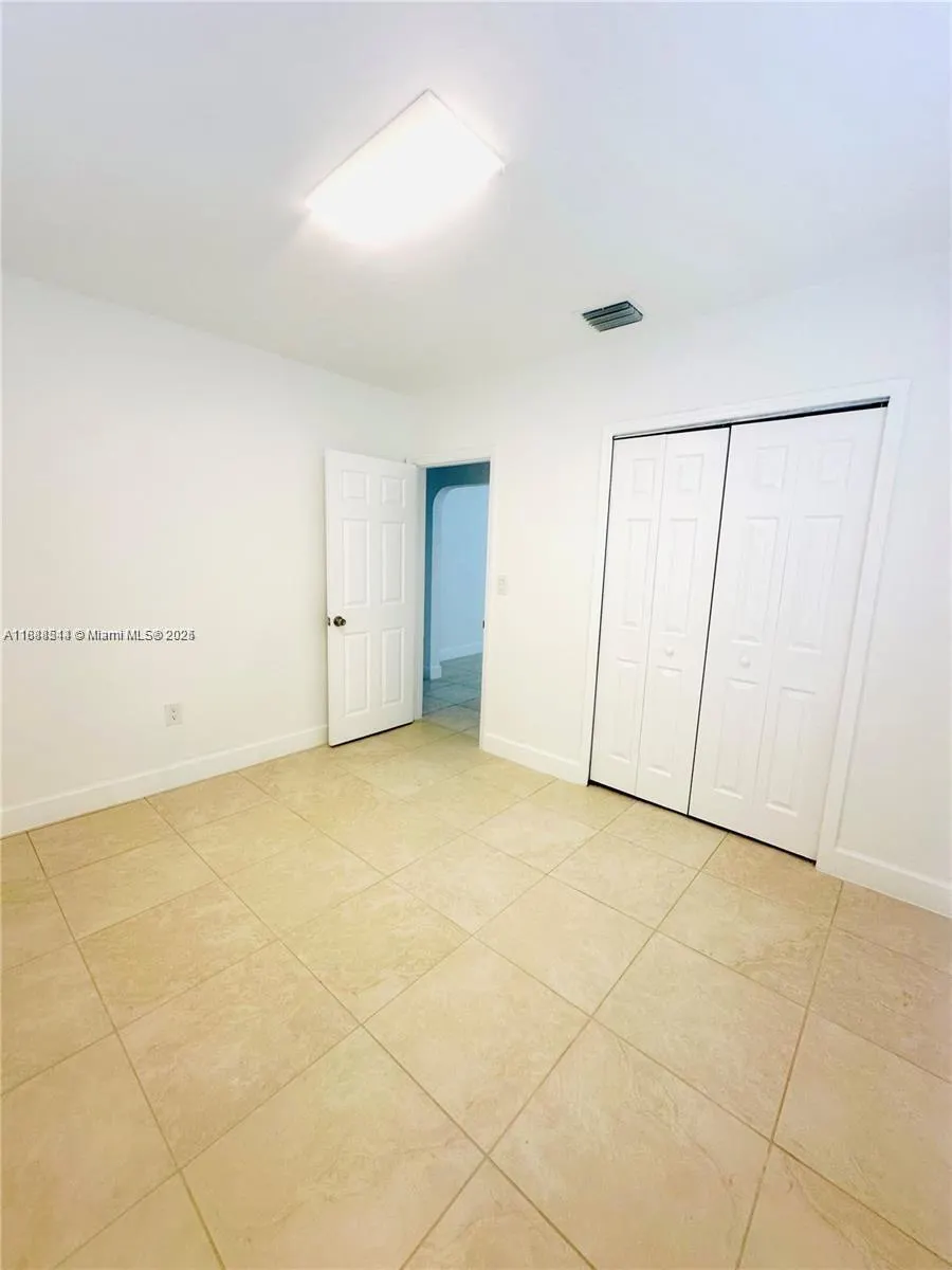 503 SW 29th Ct