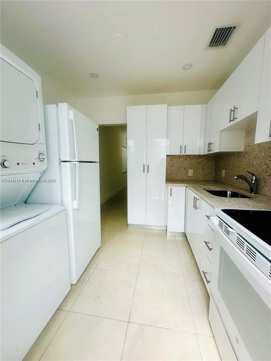 503 SW 29th Ct