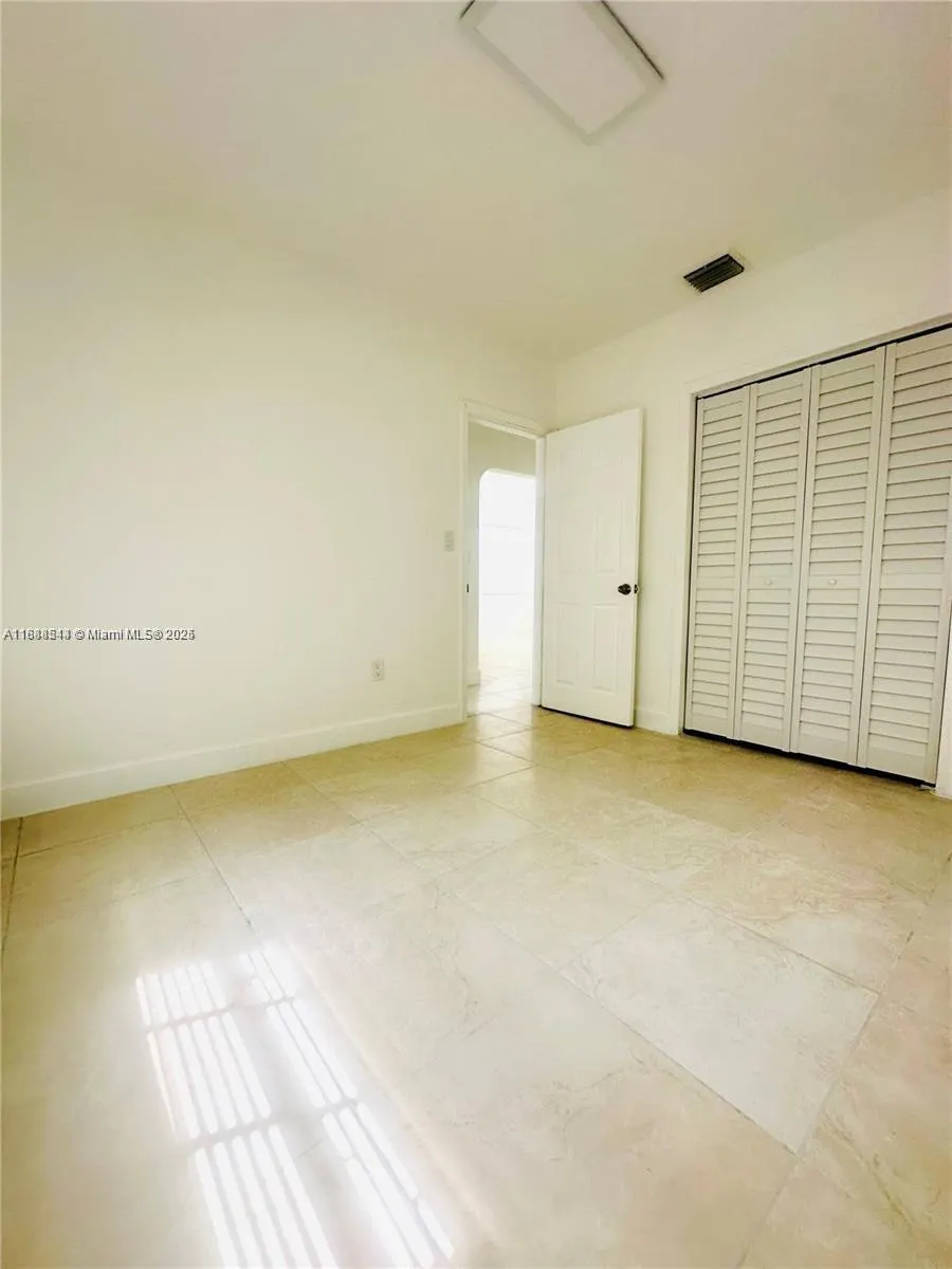 503 SW 29th Ct