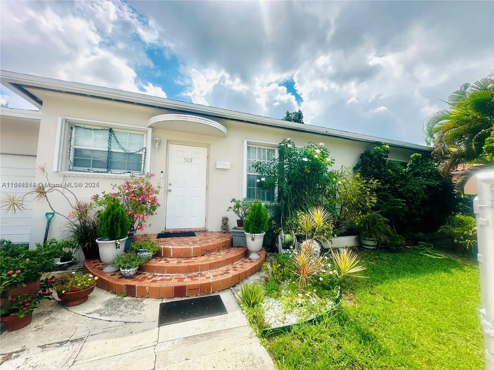 503 SW 29th Ct