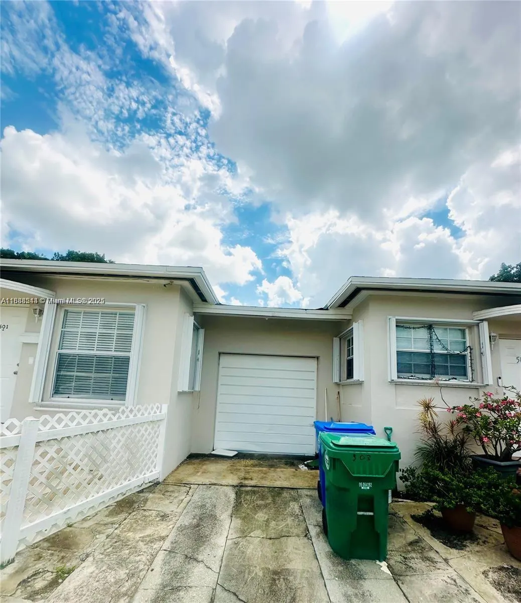 503 SW 29th Ct