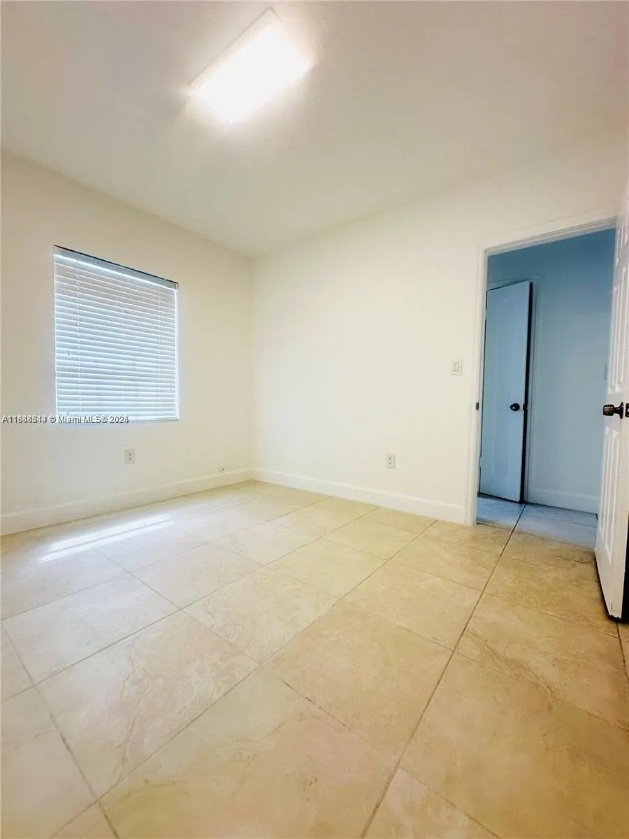 503 SW 29th Ct