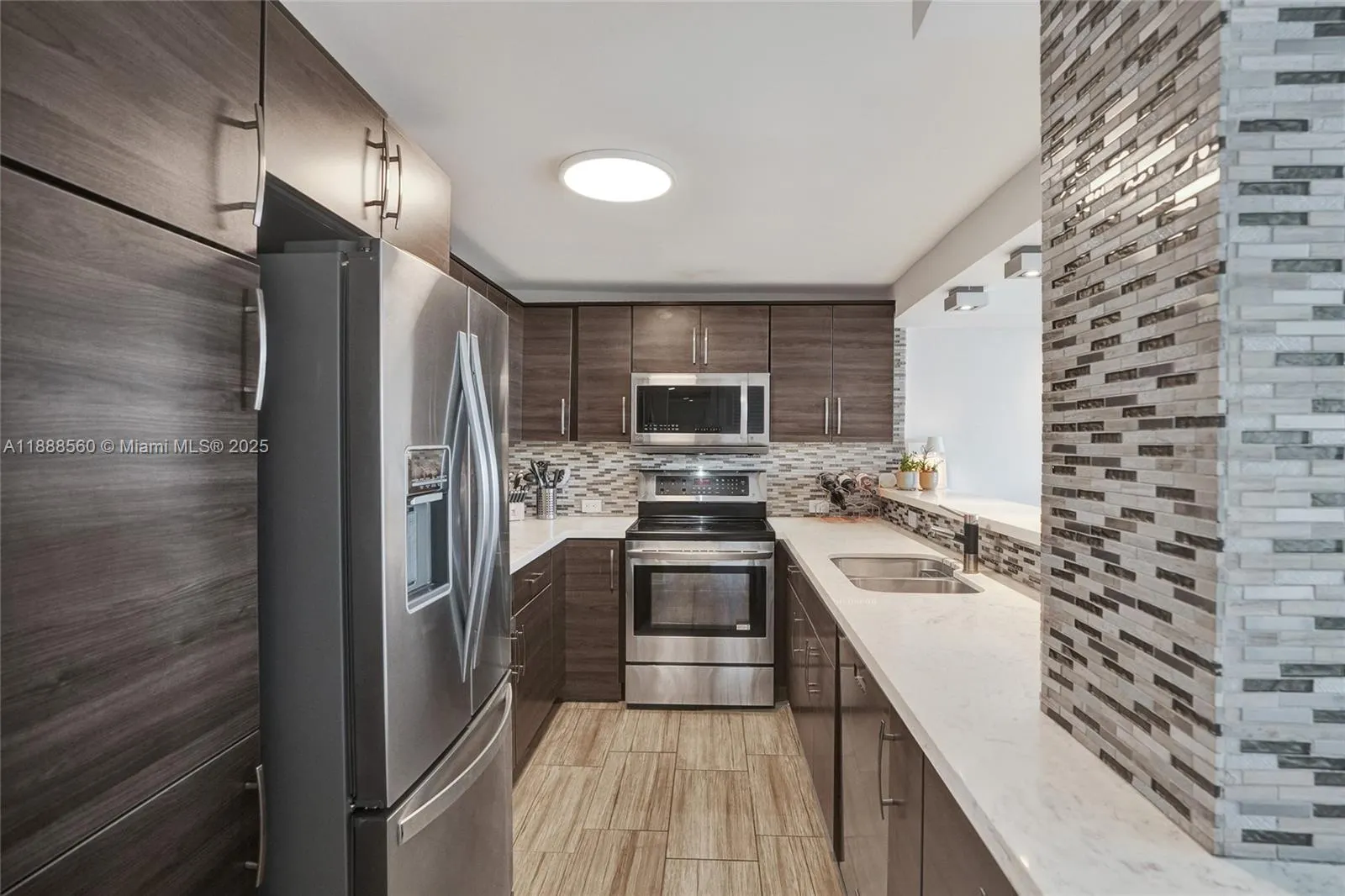 10000 W Bay Harbor Dr, #PH23
