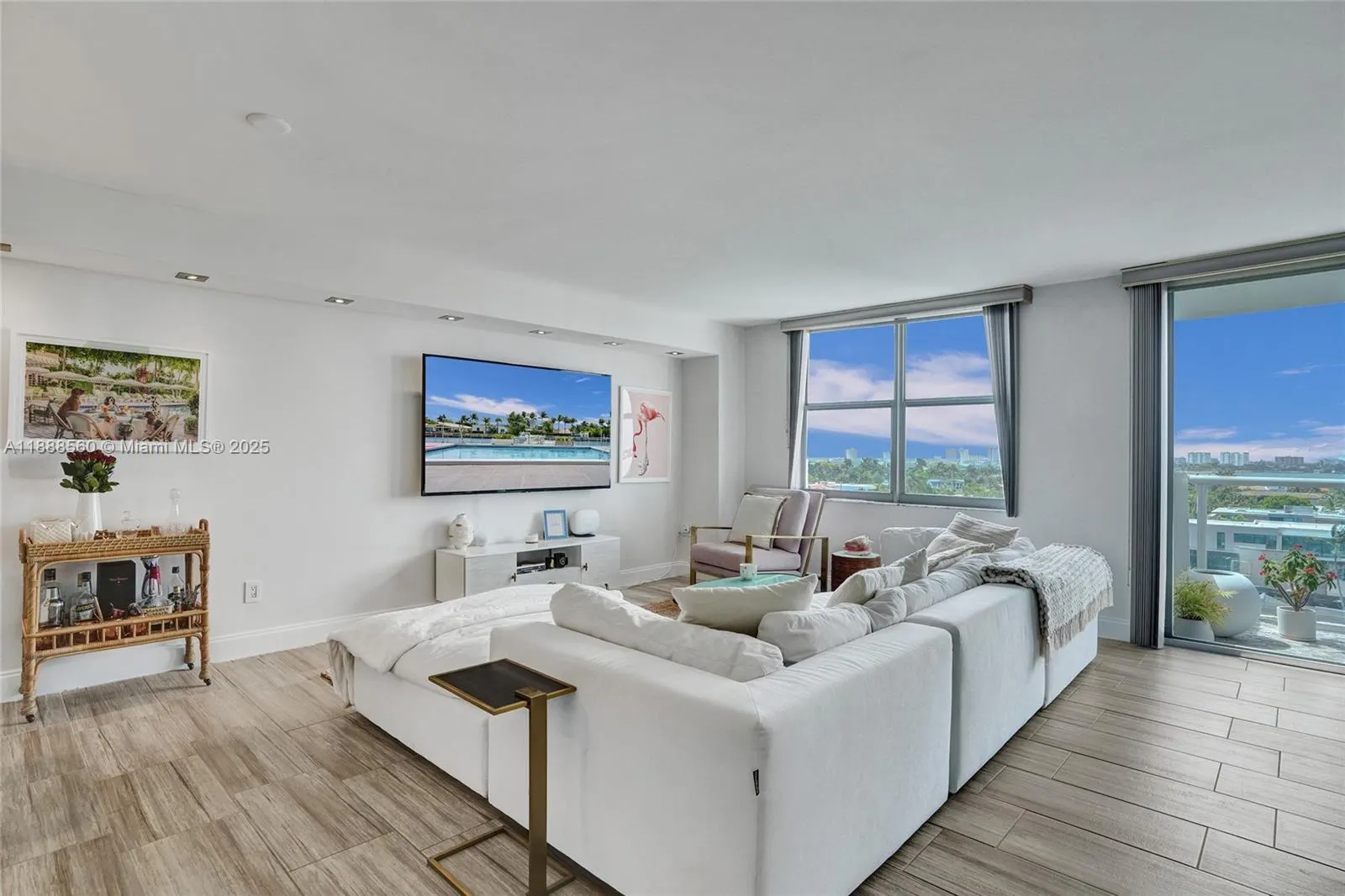 10000 W Bay Harbor Dr, #PH23