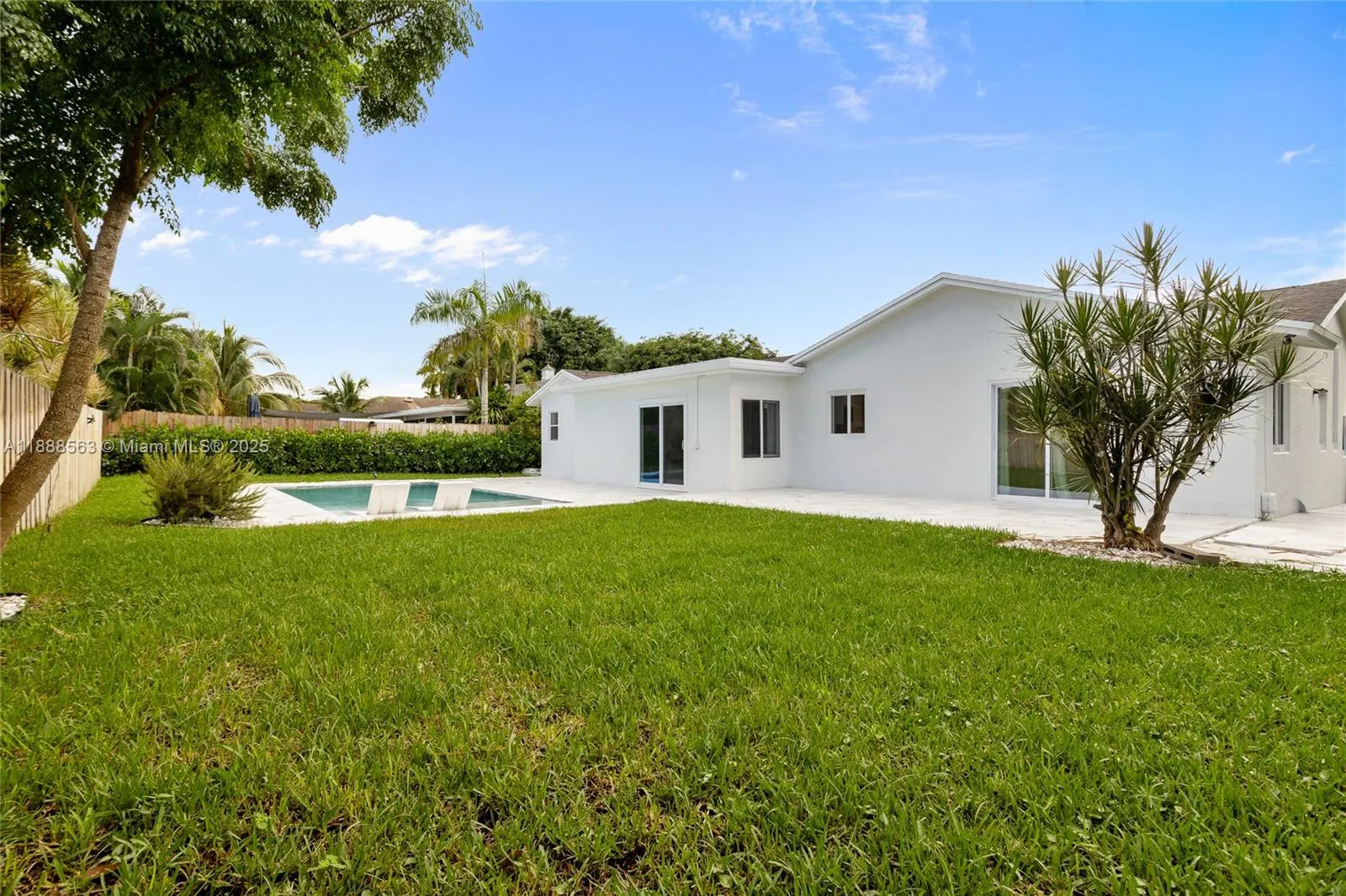 20847 Sugarloaf Ln