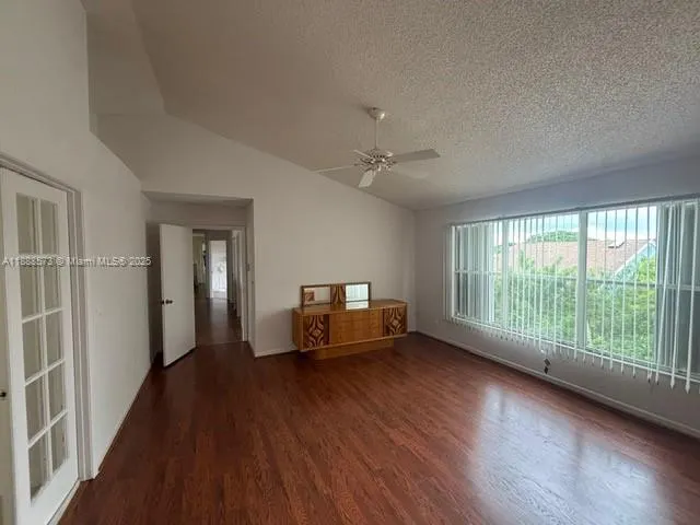 12149 Quilting Ln