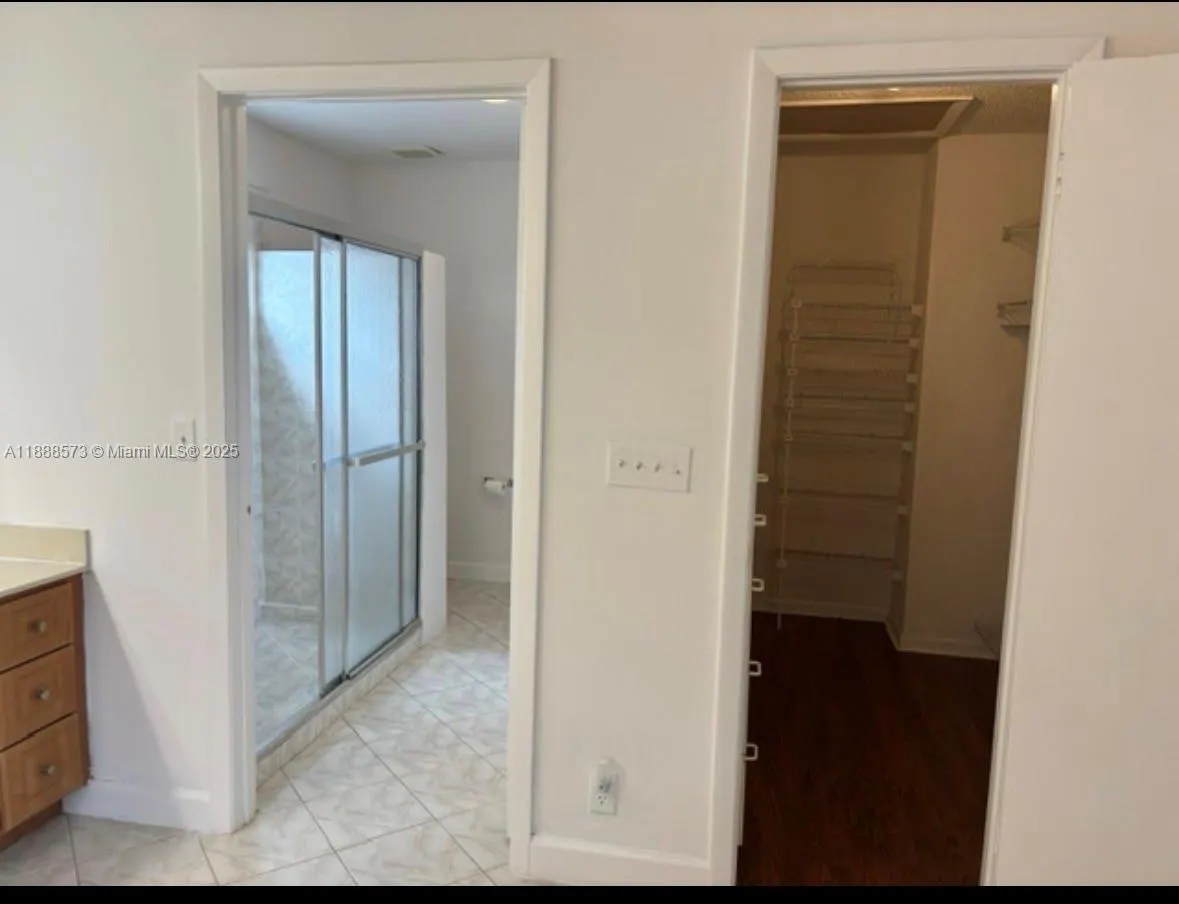12149 Quilting Ln