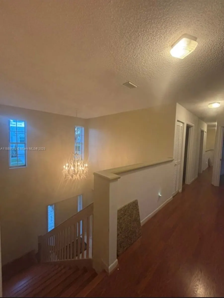 12149 Quilting Ln