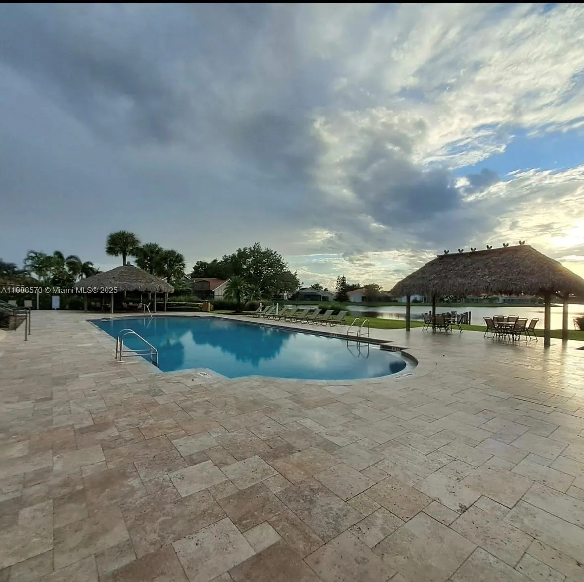 12149 Quilting Ln