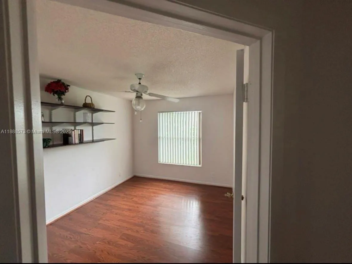 12149 Quilting Ln
