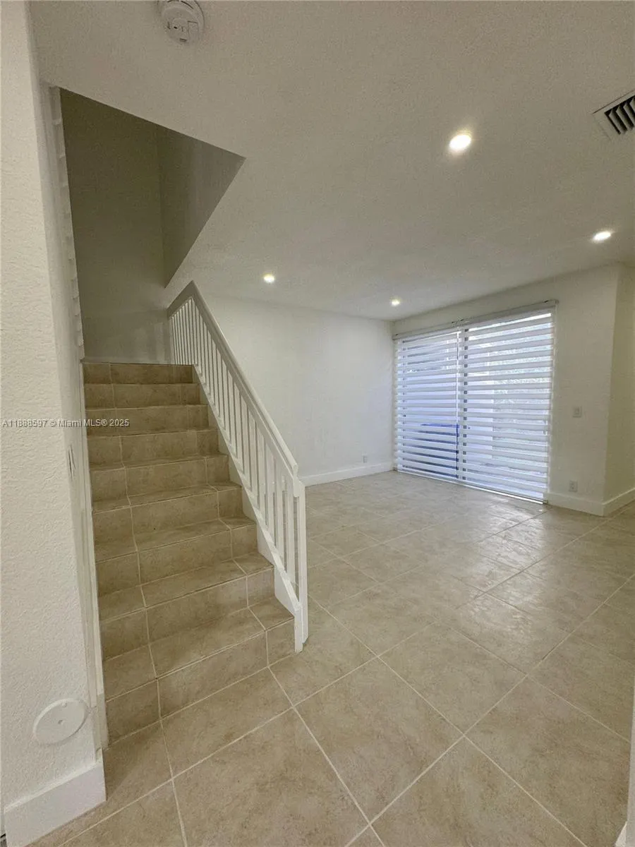 16820 SW 1st Mnr