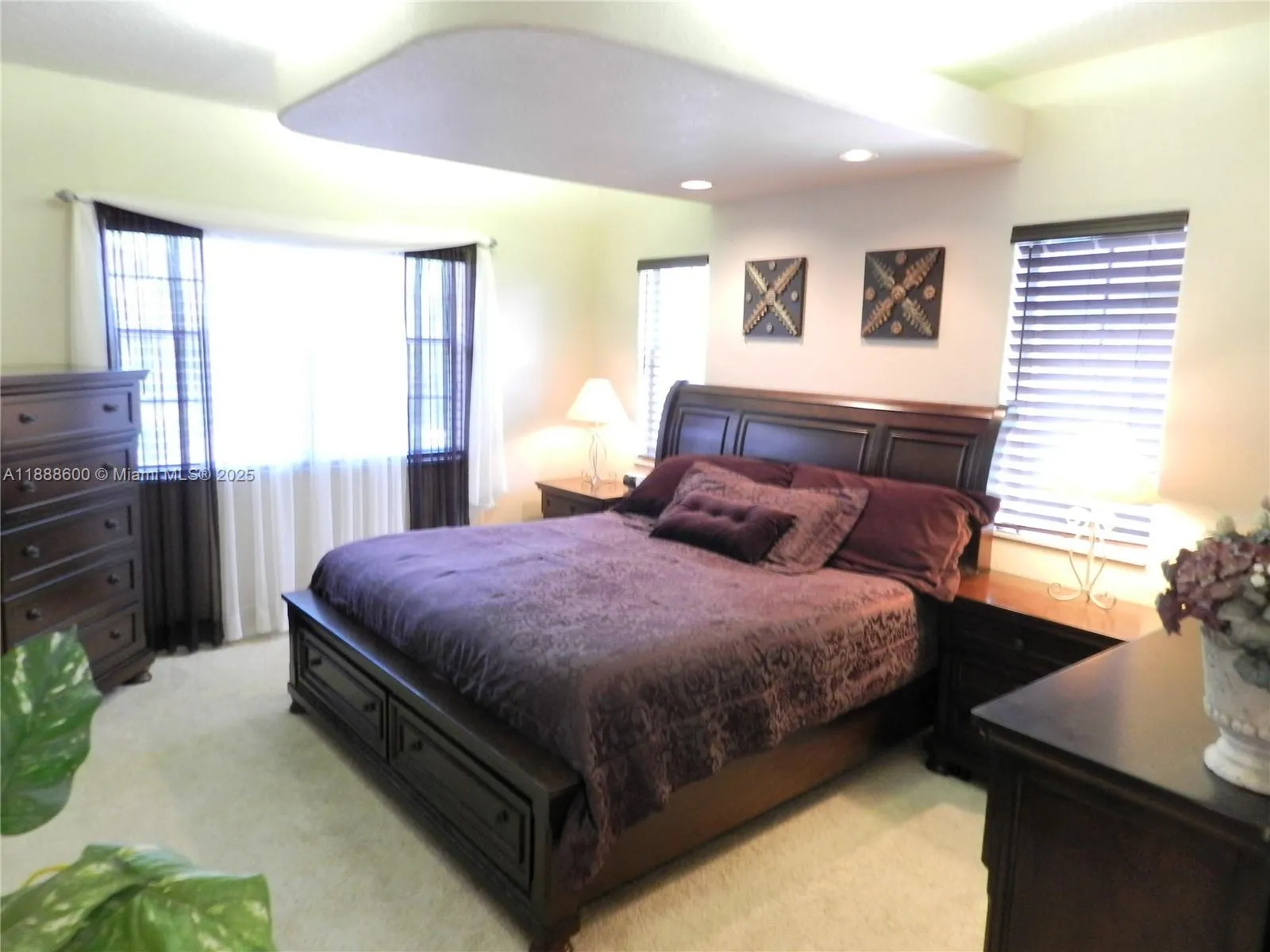 210 La Costa Ct