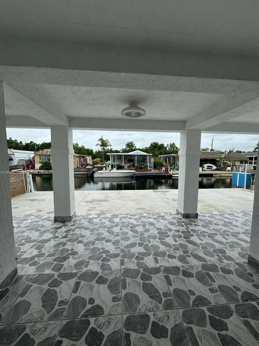 20 Eagle Dr