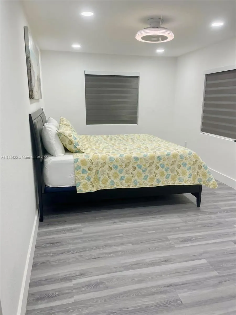 20 Eagle Dr