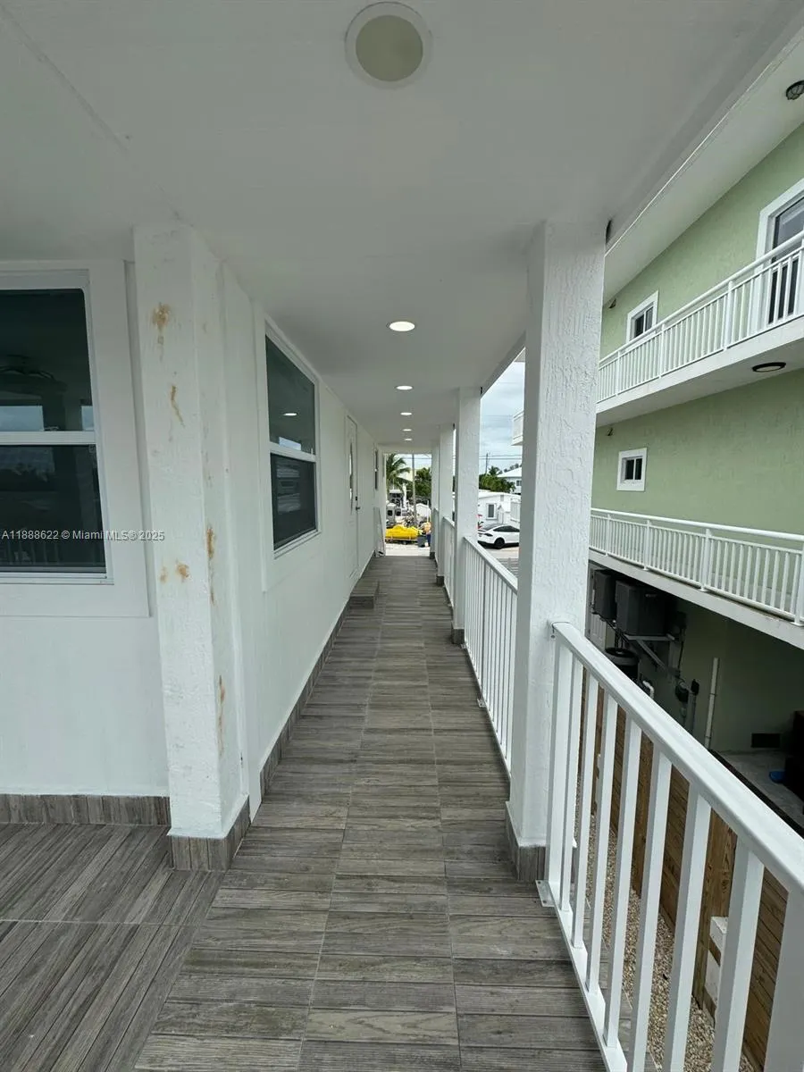 20 Eagle Dr