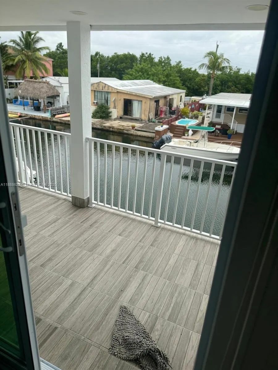 20 Eagle Dr