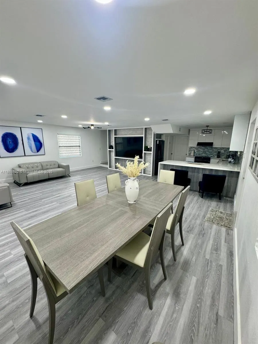 20 Eagle Dr