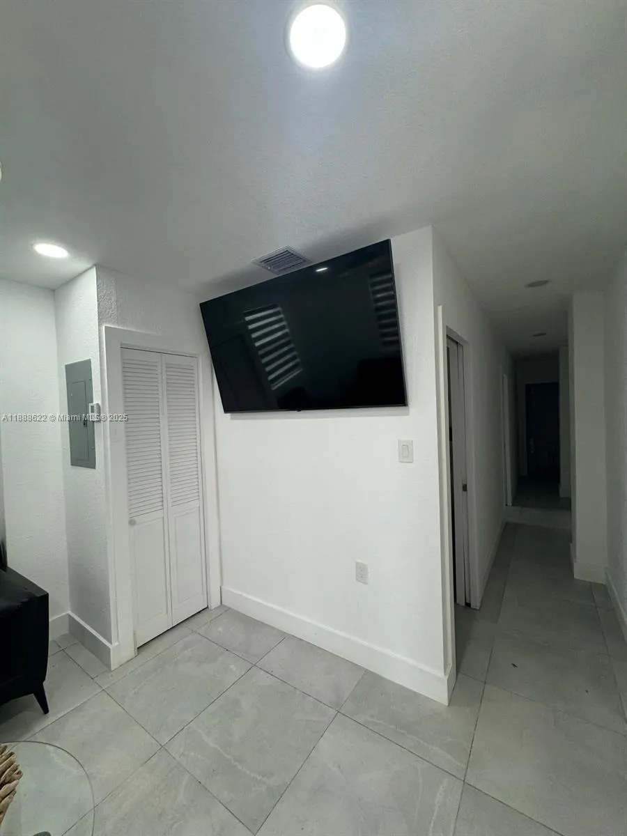 20 Eagle Dr
