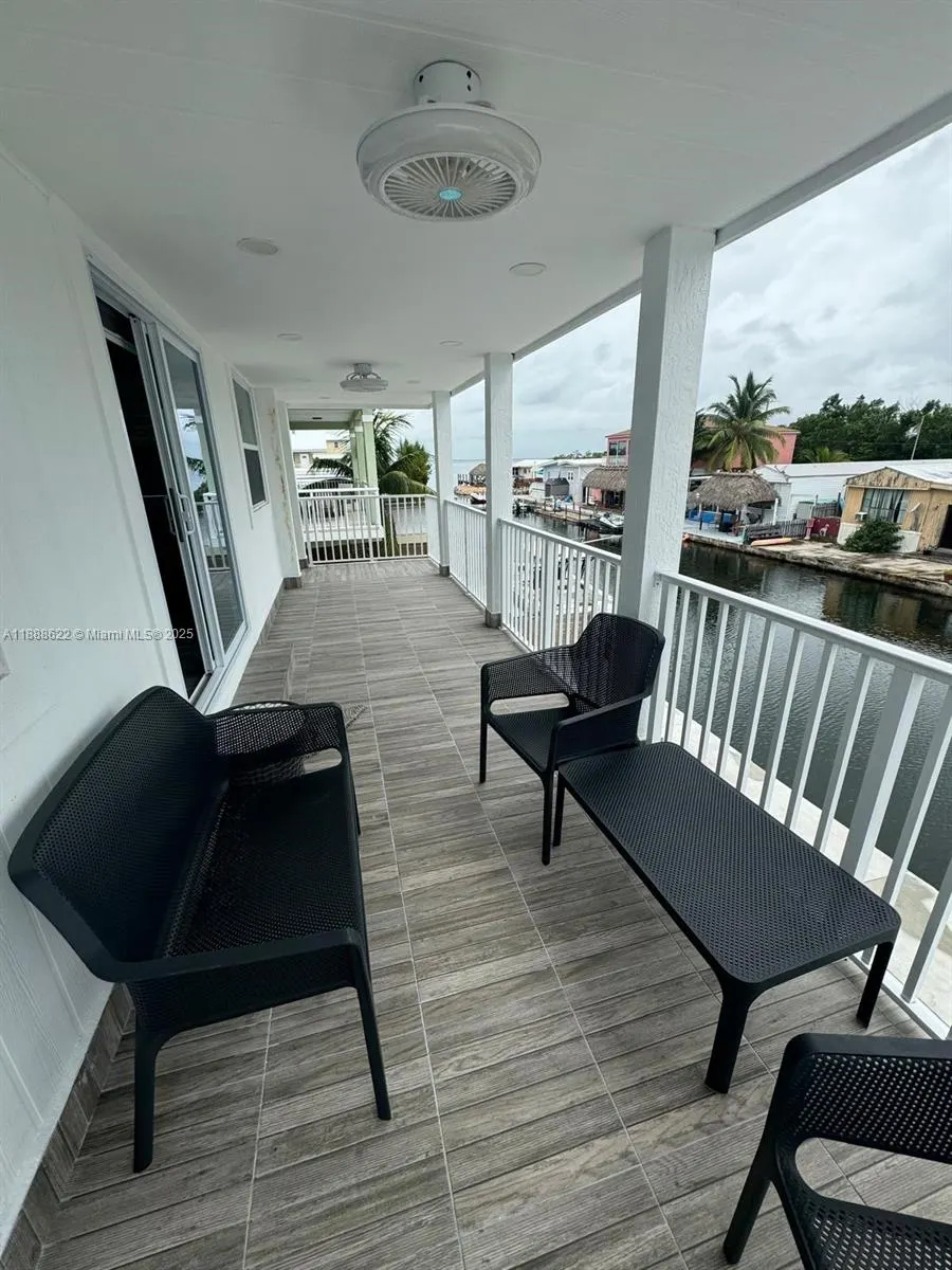 20 Eagle Dr