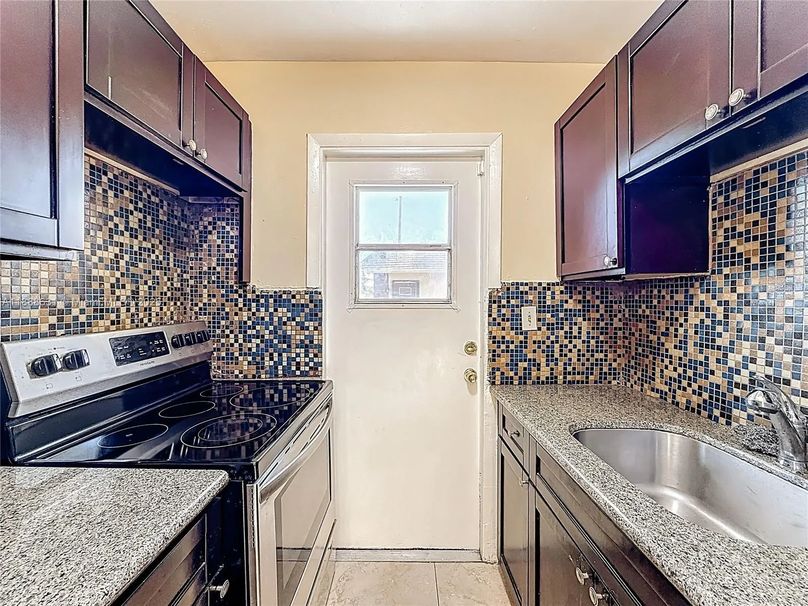 2335 NE 172nd St, #8