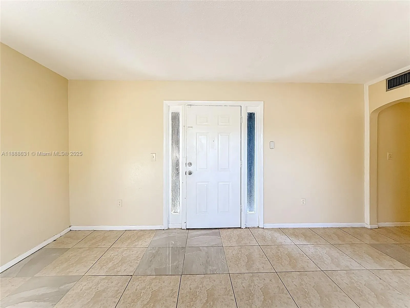 2335 NE 172nd St, #8