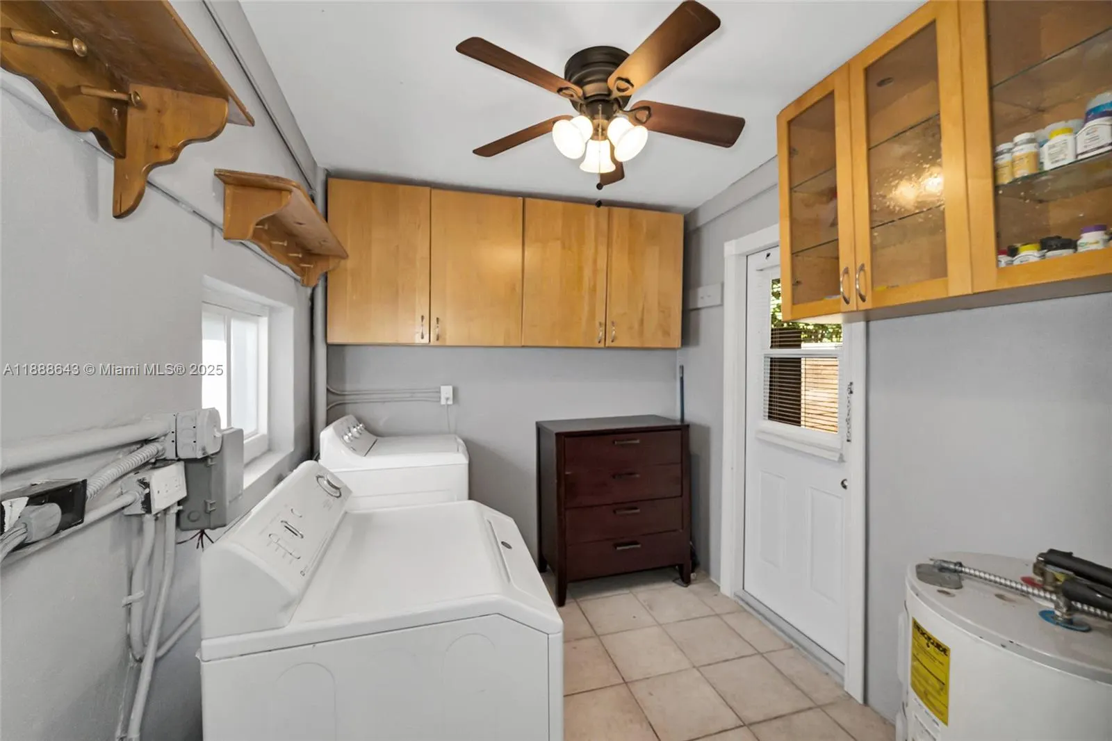 824 NE 17th Ct