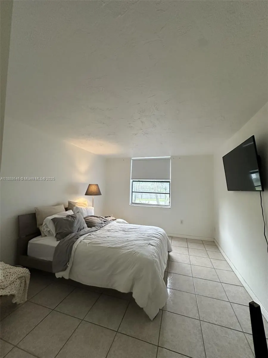 9440 Fontainebleau Blvd, #109