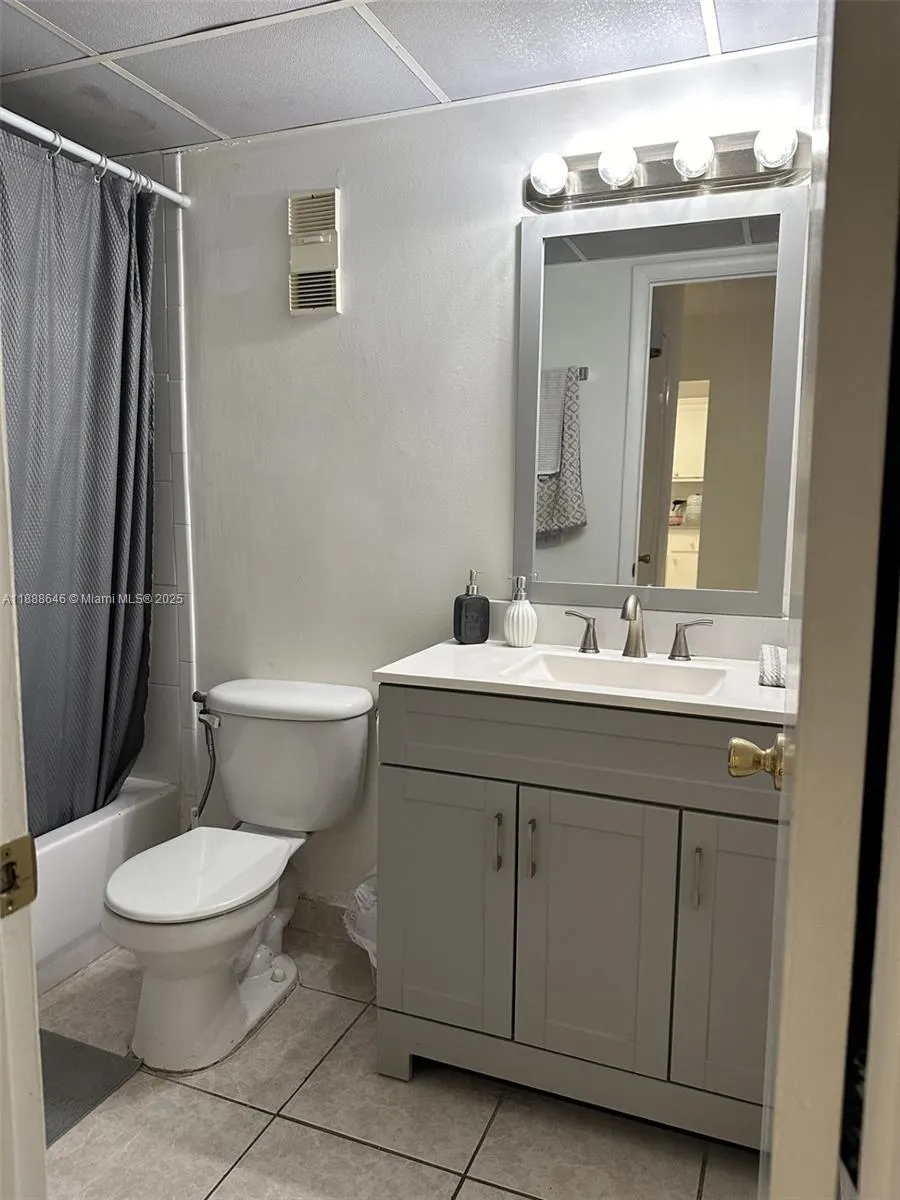 9440 Fontainebleau Blvd, #109