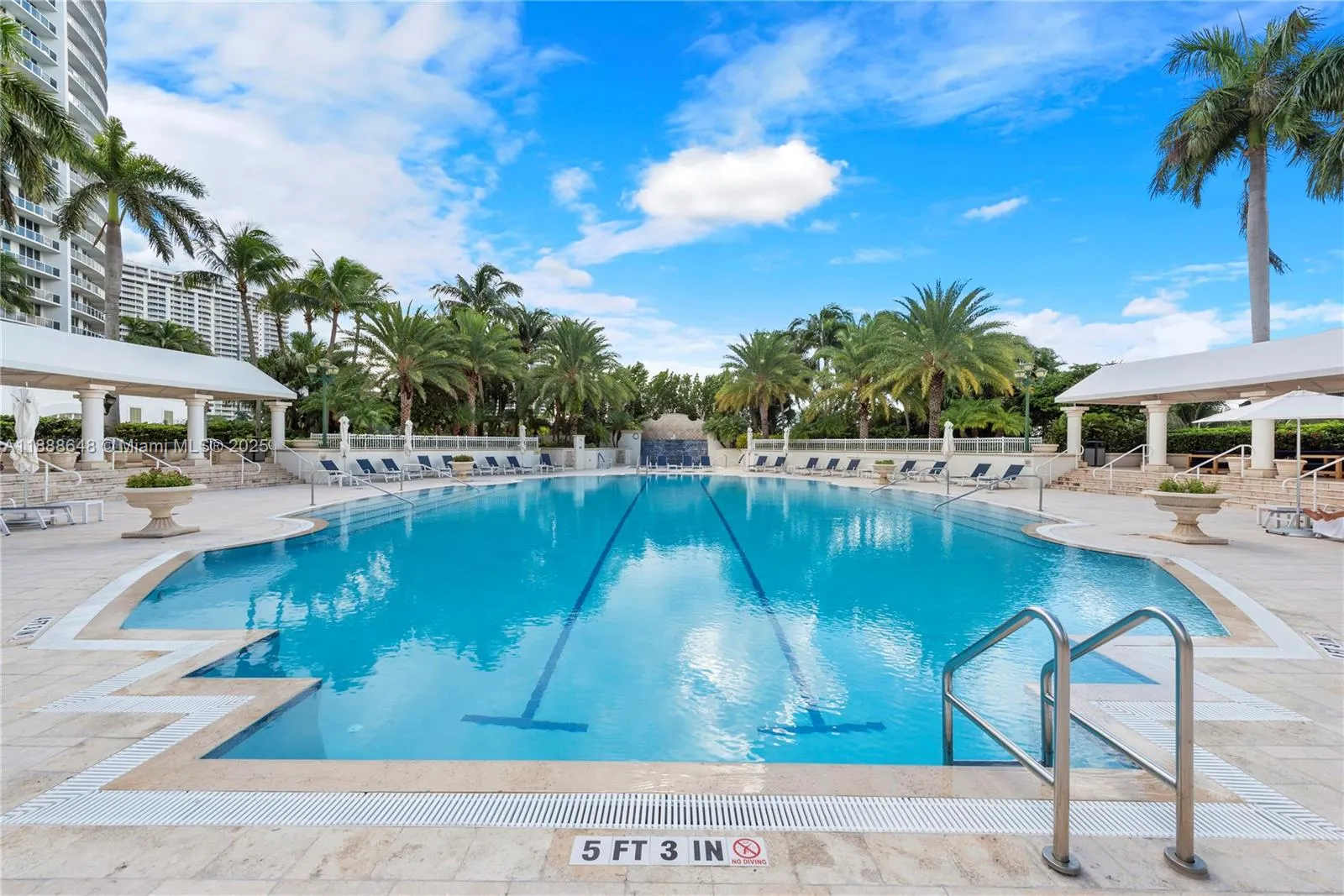 6000 Island Blvd, #203