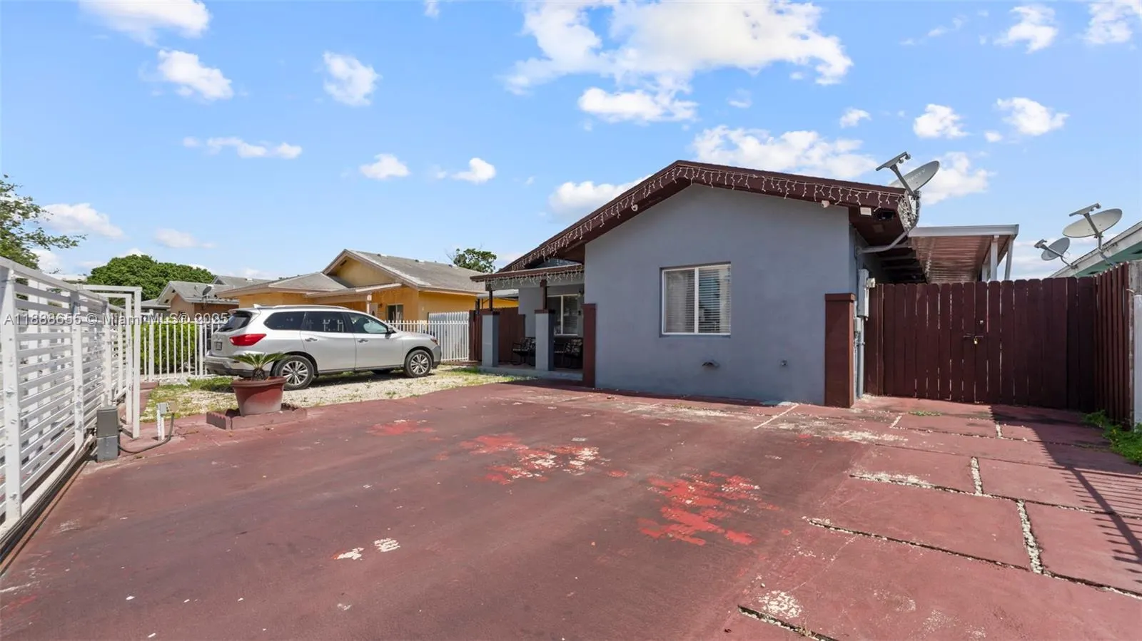3109 NW 64 st