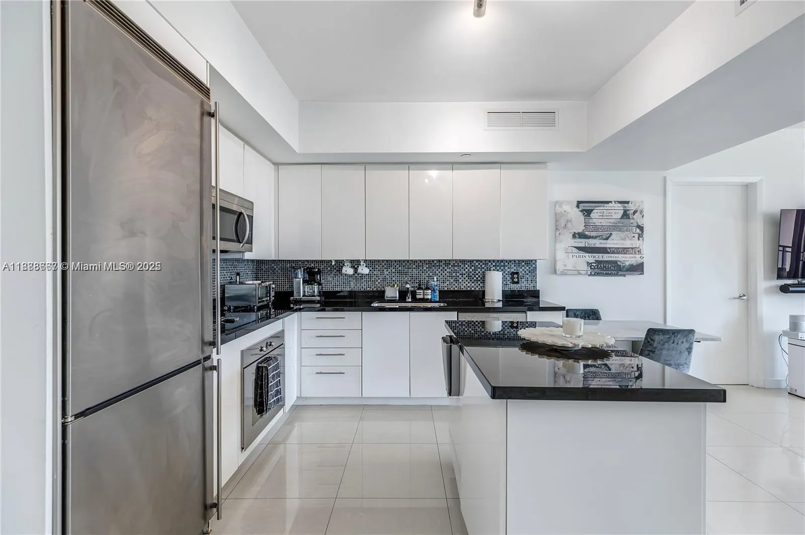 92 SW 3rd St, #3012