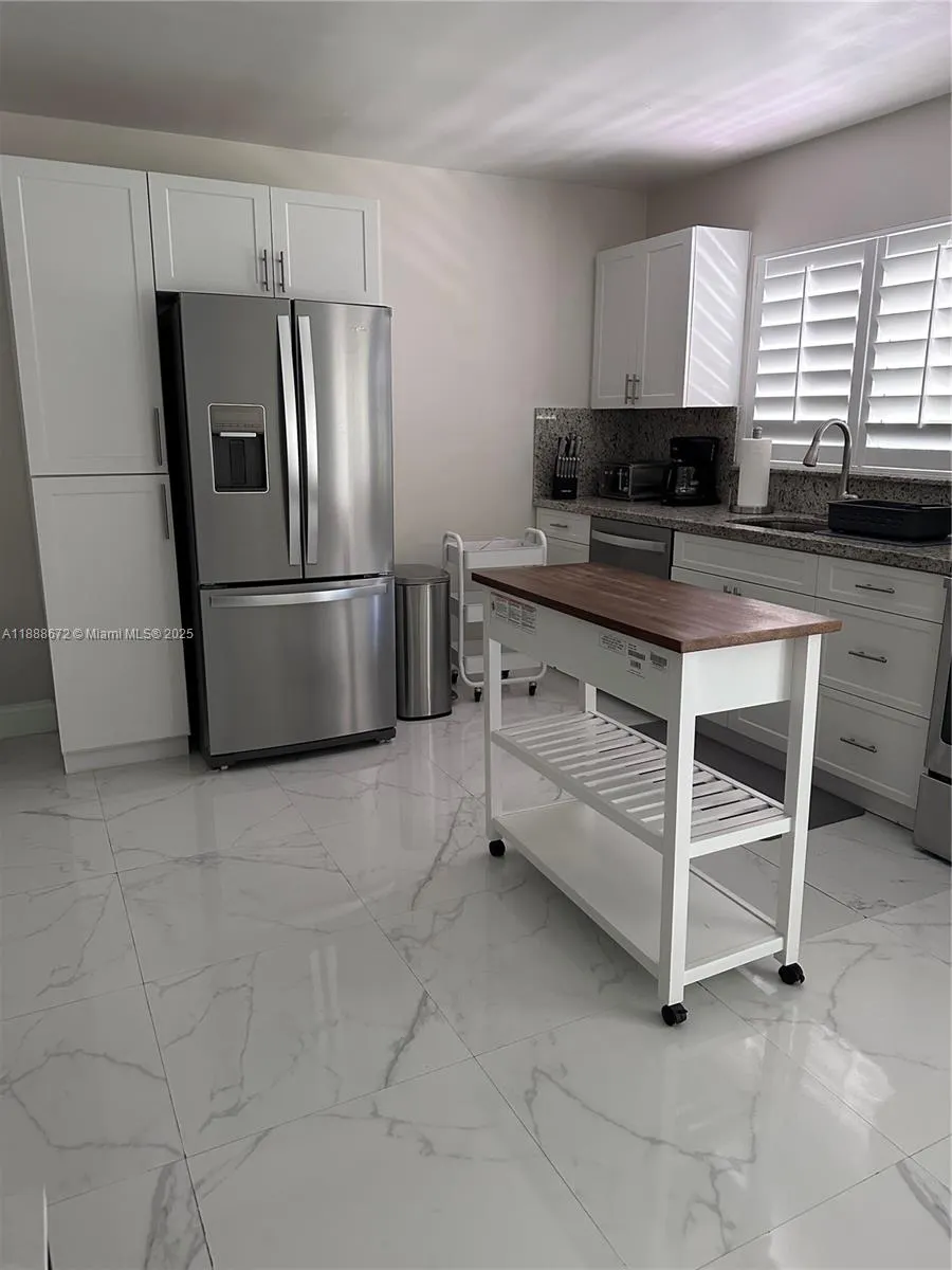 7500 SW 81st Ave