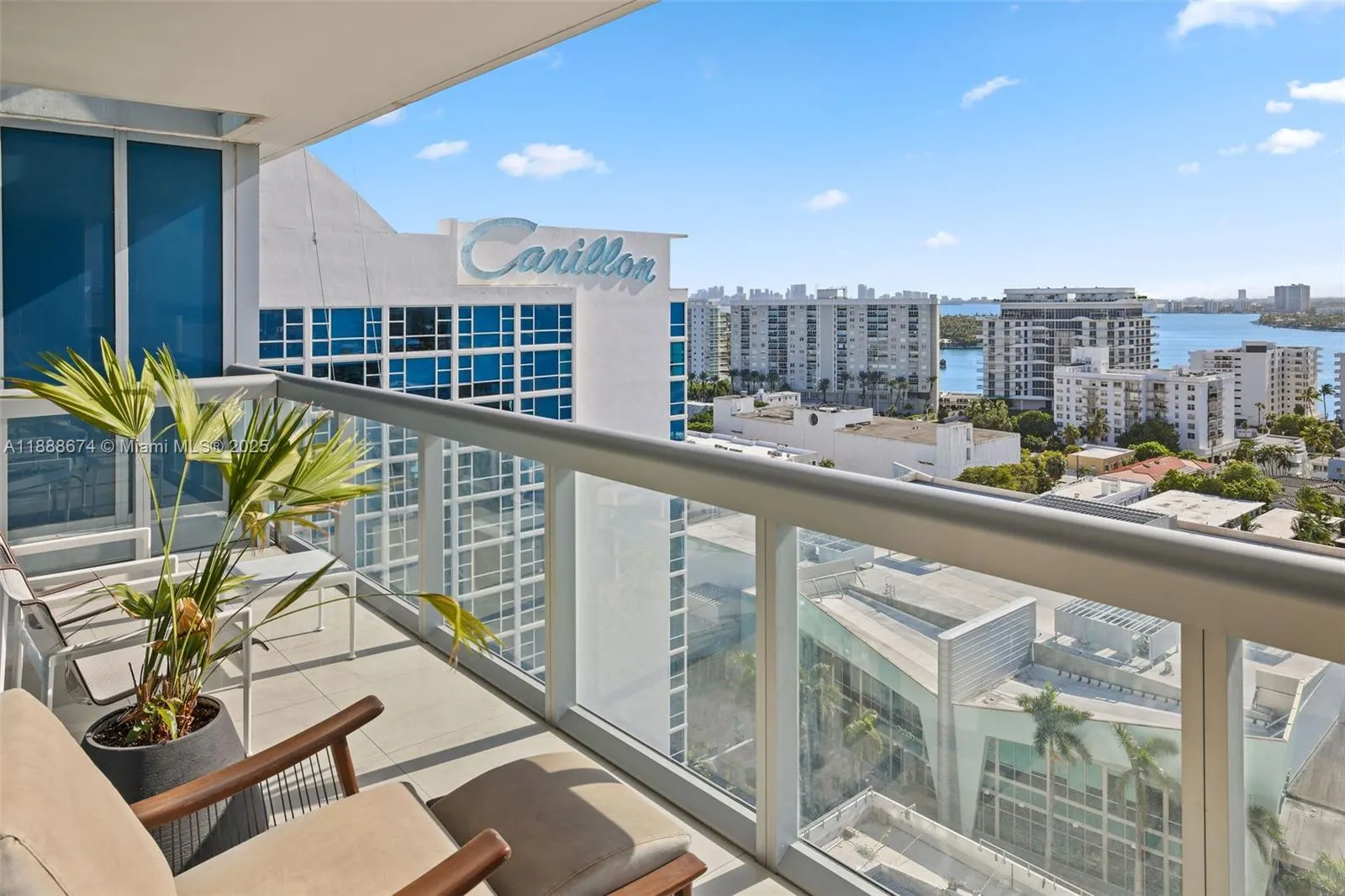 6899 Collins Ave, #1610