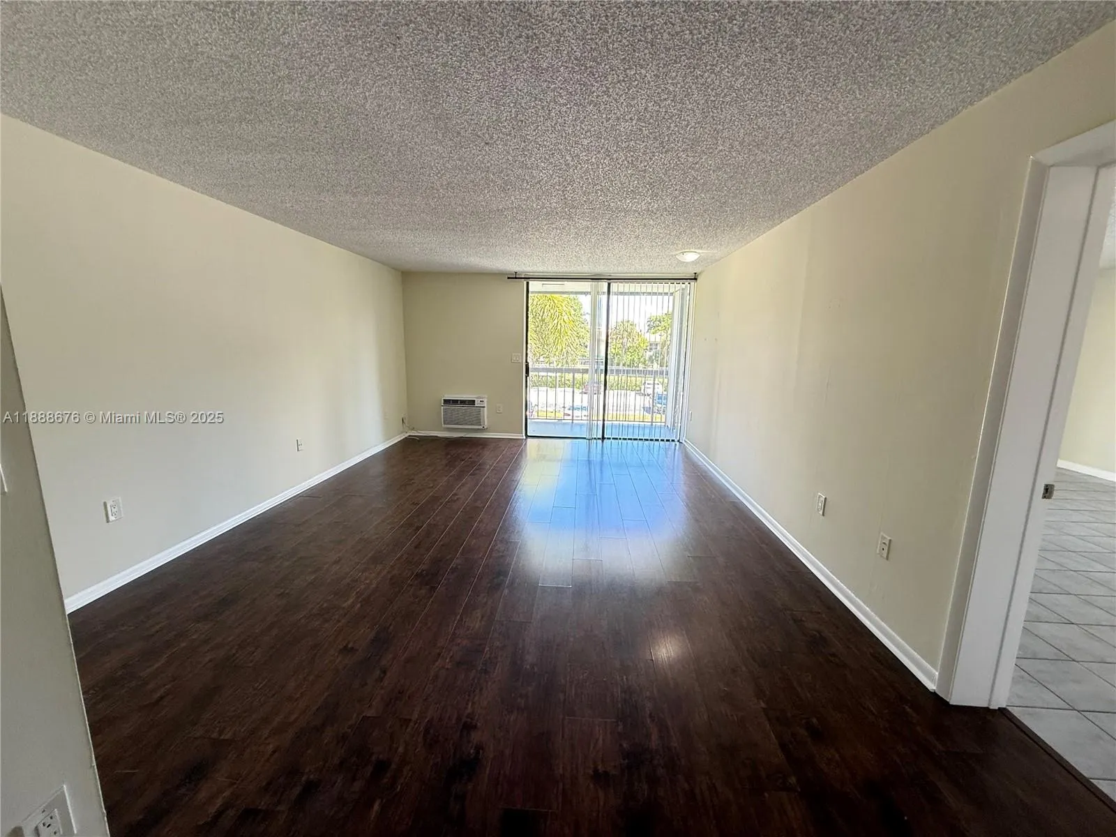 750 NE 195th St, #231