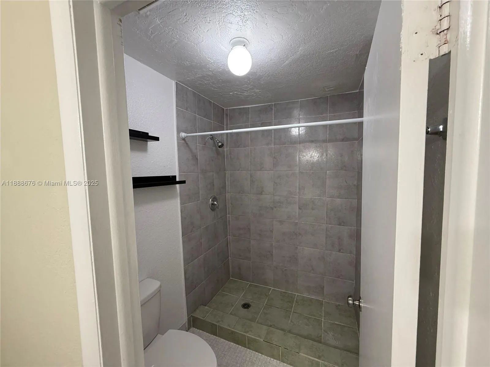 750 NE 195th St, #231
