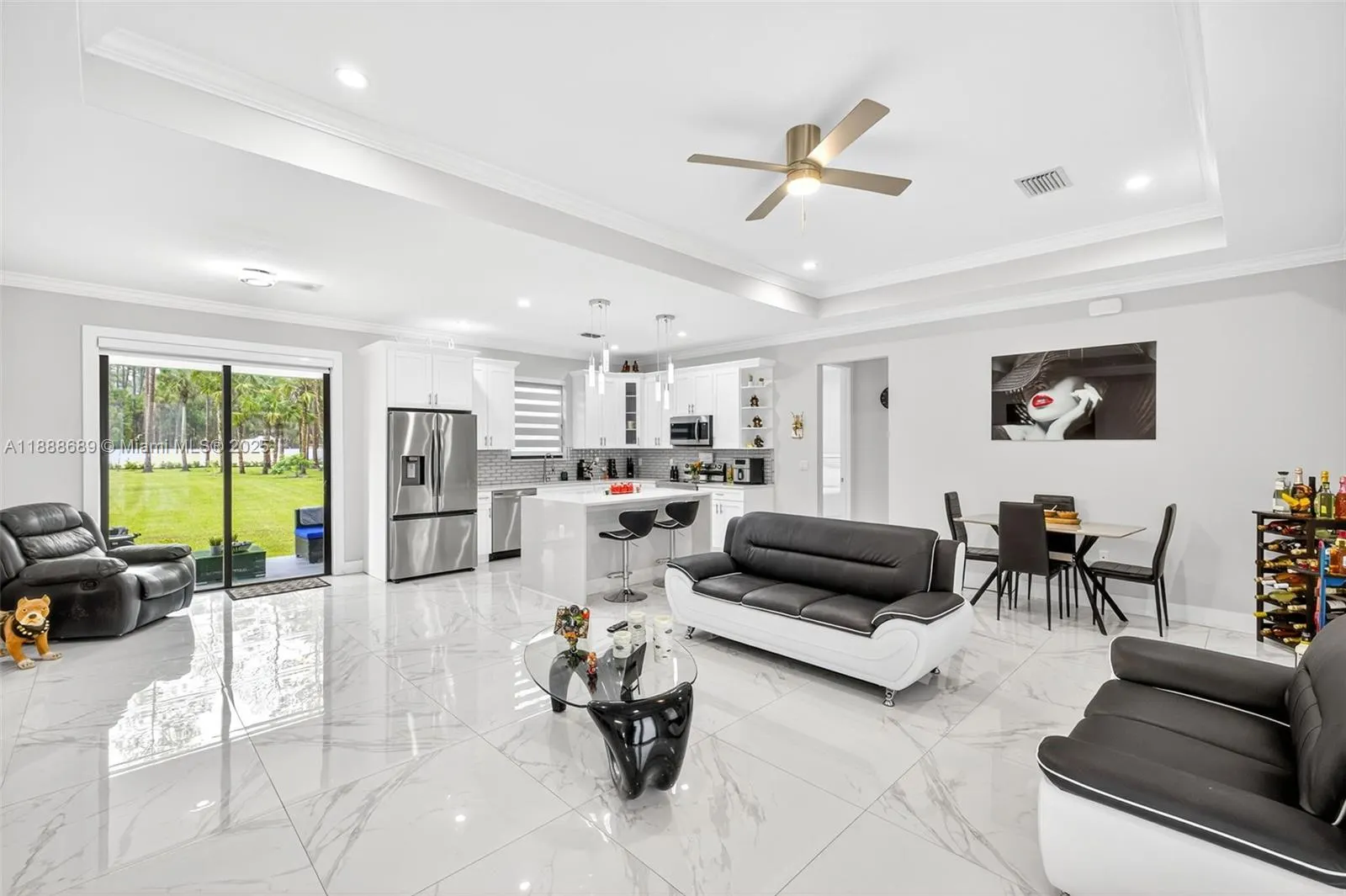 2680 Desoto Blvd S
