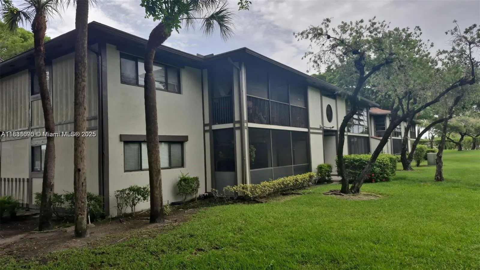 9459 W Mcnab Rd, #215