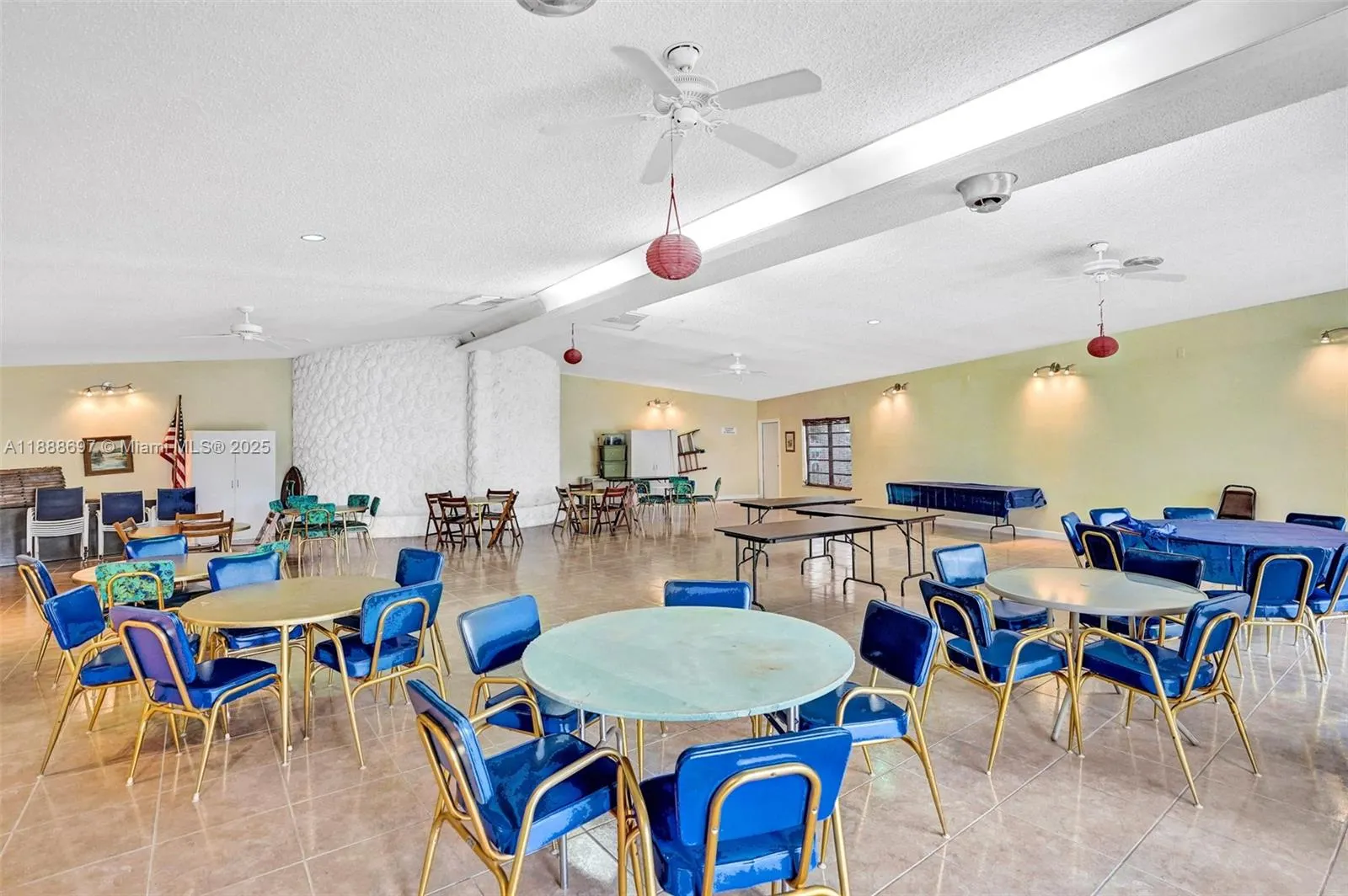 141 NE 10th Ave, #27A