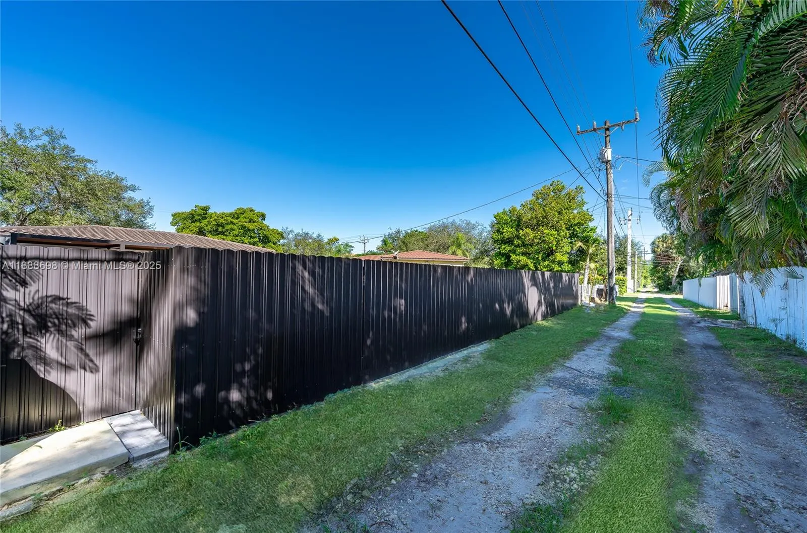 625 Miller Dr