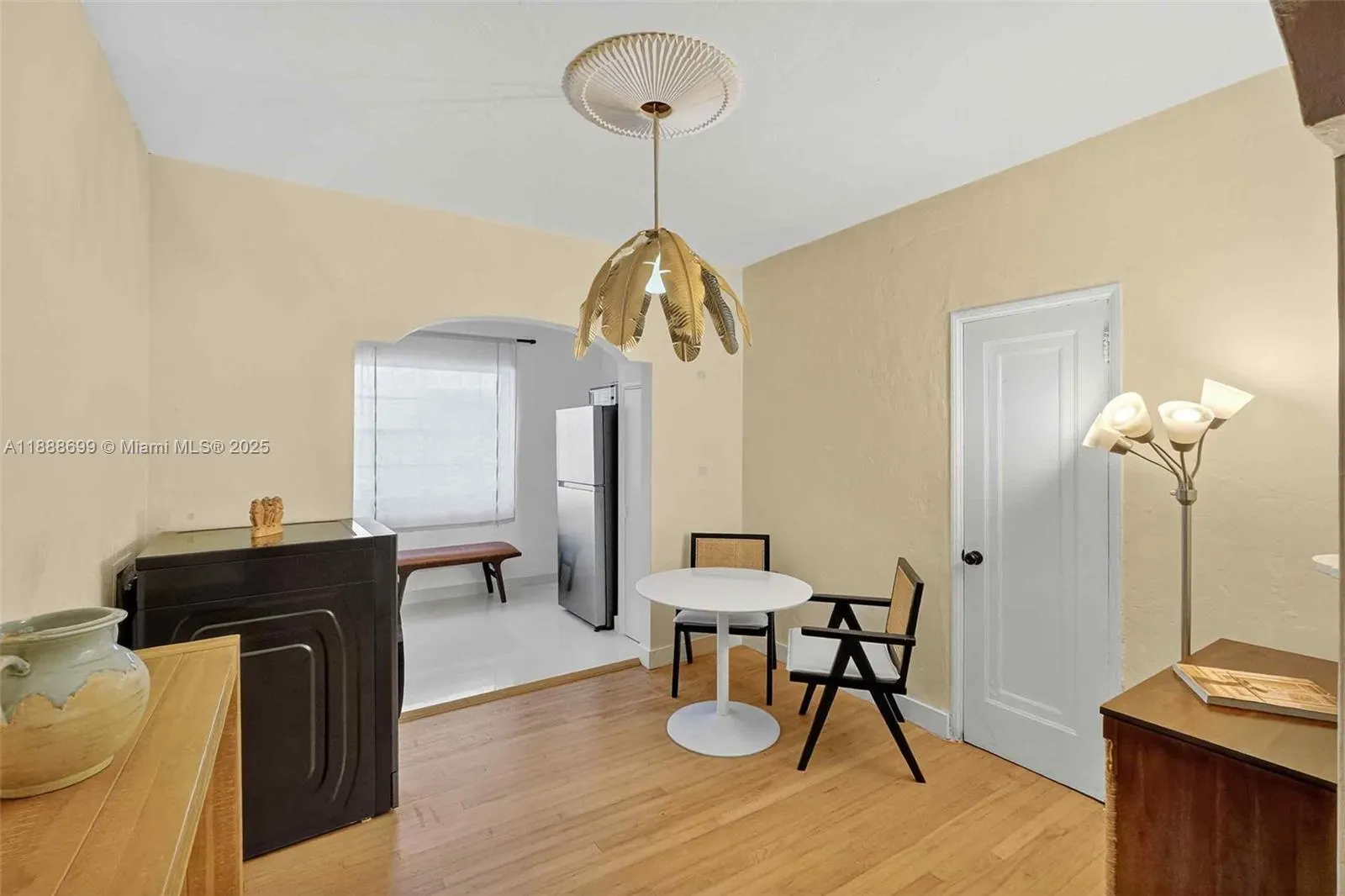 1553 Meridian Ave, #103