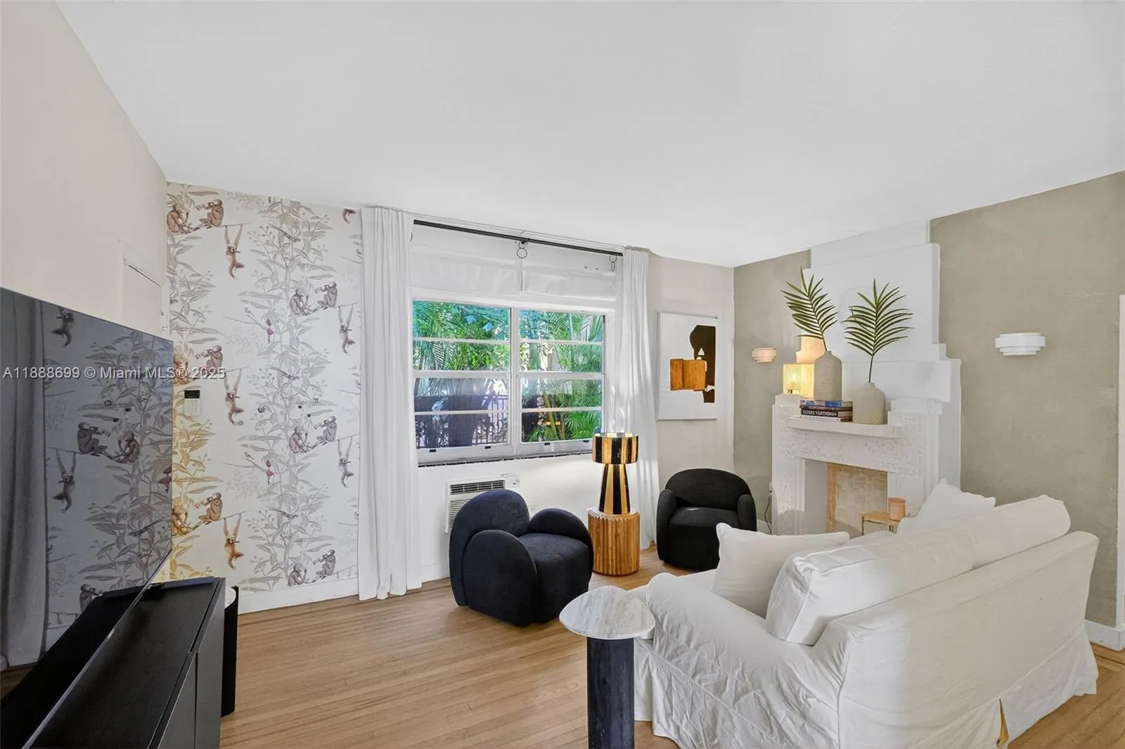 1553 Meridian Ave, #103