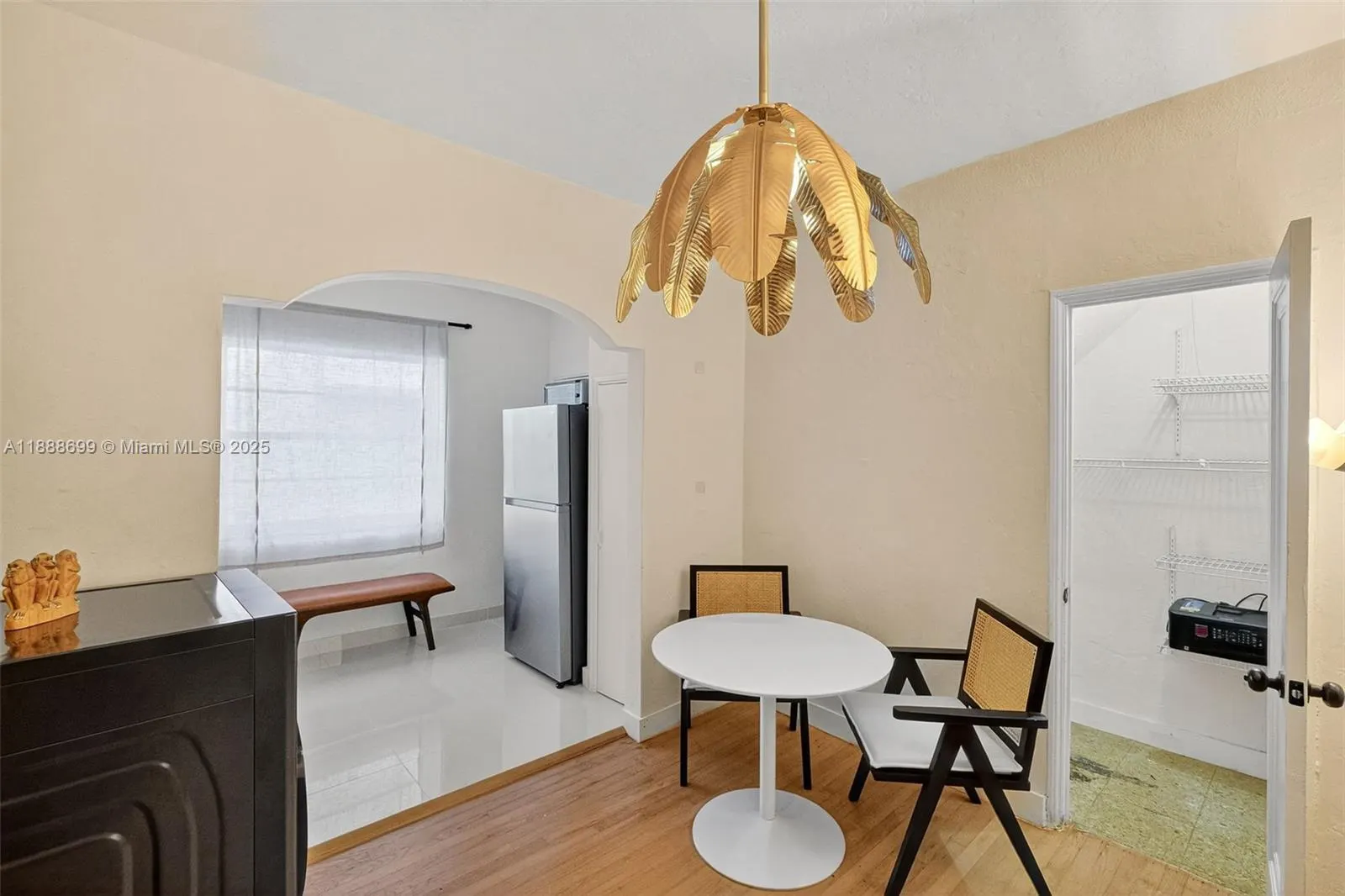 1553 Meridian Ave, #103