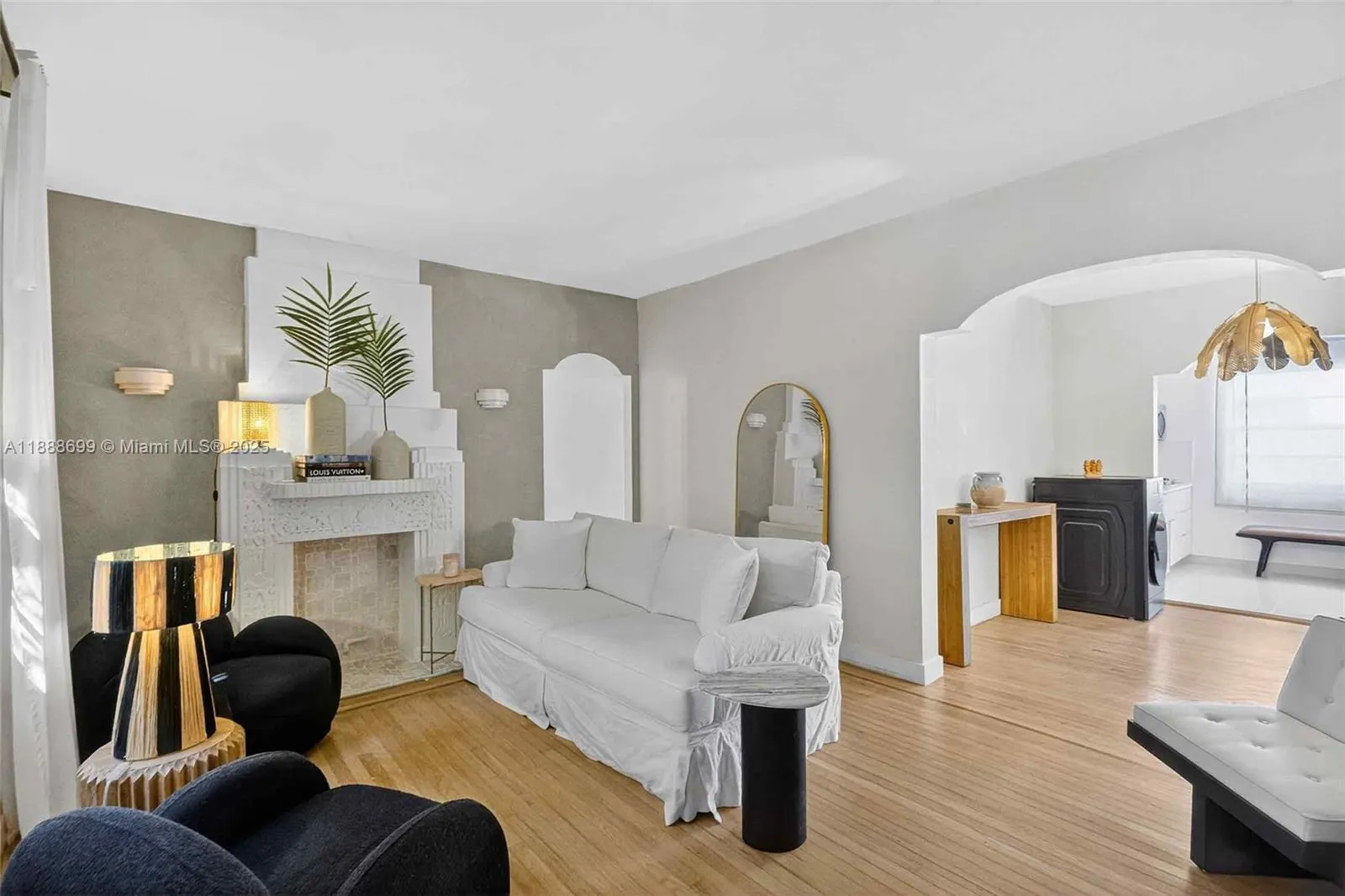 1553 Meridian Ave, #103